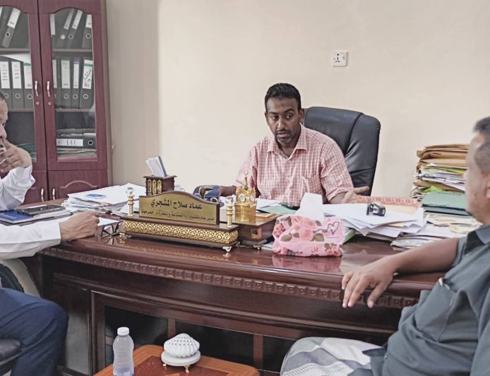 الصناعة والتجارة والهيئة العليا للأدوية بساحل حضرموت تستكملان المرحلة الأولى من الحملة المشتركة