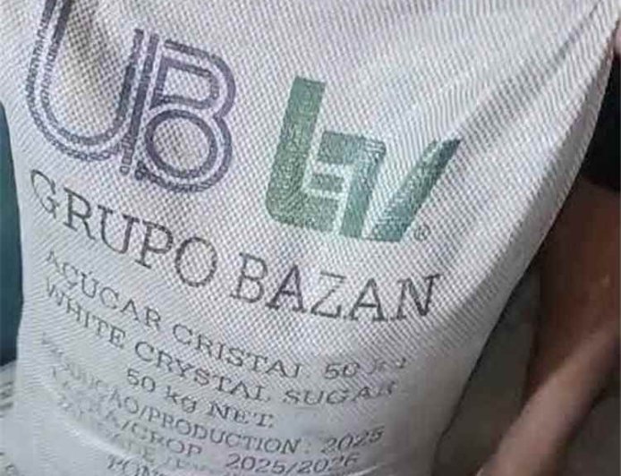 بعد رصده في حضرموت.. وزارة الصناعة تسحب السكر البرازيلي من أسواق عدن وتعز والضالع