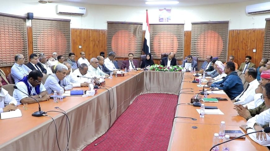 أكثر من 14 مليار ريال يمني موارد محلية.. وتنفيذي الوادي يبحث تحديات التنمية