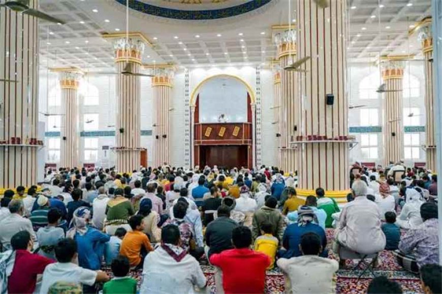 رسائل وتحذيرات من منابر الجمعة في عدن حول قضية تمس الأسر والمجتمع.. تفاصيل