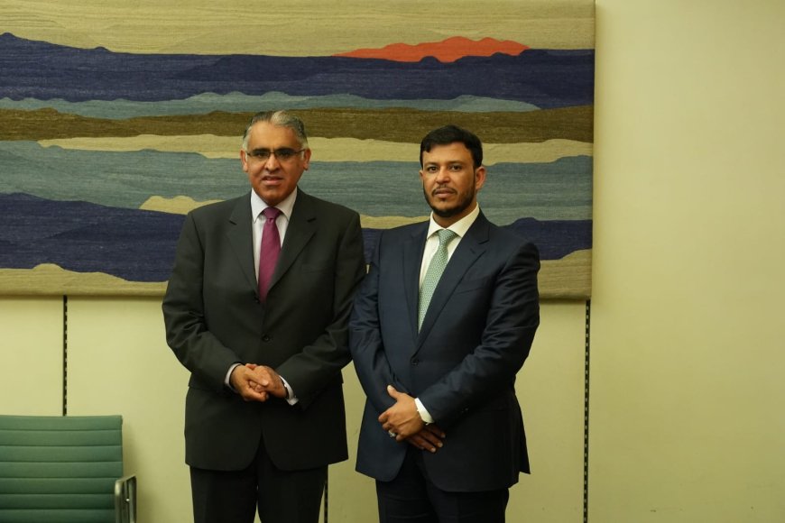 من لندن.. العليمي يطالب المجتمع الدولي بالضغط على الحوثيين لوقف استغلال معاناة اليمنيين