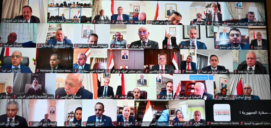 رئيس مجلس القيادة: سيادة اليمن خط أحمر ولن نسمح بأي رحلات خارج سلطة الدولة