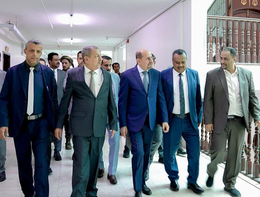الزنداني يؤكد من المجمع القضائي بعدن: لا دولة دون قضاء قوي ومستقل
