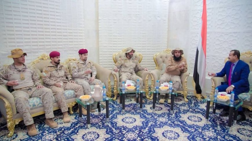 محافظ شبوة يبحث مع قائد قوات التحالف العربي تعزيز التعاون والتنسيق المشترك