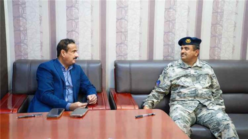 محافظ شبوة يوجه برفع جاهزية خفر السواحل استعداداً لاستئناف تصدير النفط