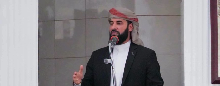اللواء مختار الرباش خطيباً لجمعة اليوم في مسجد السورق بأبين