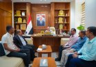 خلال لقائه مؤسسة صلة.. الخنبشي يؤكد دعم السلطة المحلية للمبادرات التنموية