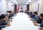 اجتماع حكومي برئاسة الزنداني يناقش التصعيد الحوثي ويرفع مستوى الجاهزية