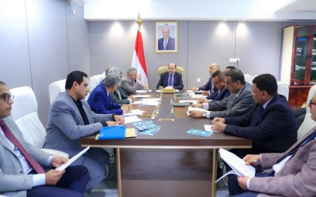 اجتماع برئاسة رئيس الوزراء يناقش مستقبل برامج الصندوق الاجتماعي والتنمية في اليمن