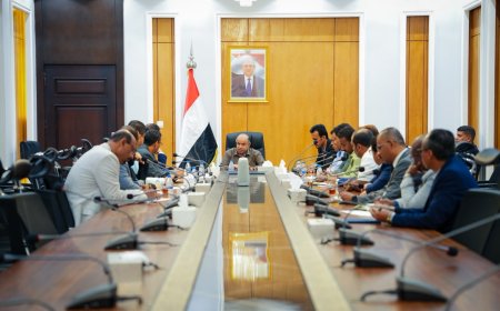 اجتماع موسع برئاسة الخنبشي لبحث الاستعدادات لمواجهة أي تطورات طارئة في حضرموت