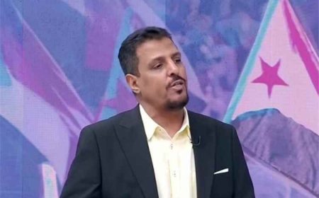 صحفي حضرمي: مصلحة الجنوب وحضرموت واليمن تقتضي استعادة الدولة خلف الشرعية