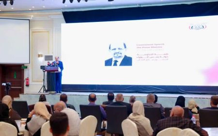 من عدن.. الزنداني يدشن إعادة إصدار الجريدة الرسمية بعد غياب 11 عاماً