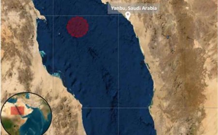 إصابة ناقلة نفط قبالة ينبع واندلاع حريق على متنها.. تفاصيل