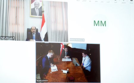 الزنداني لوزير بريطاني: هجمات الحـ.ـوثيين تهدد التجارة العالمية وأمن الطاقة