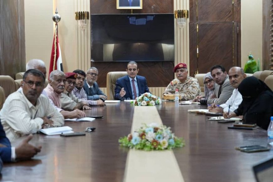 وزير الصحة يترأس اجتماع لجنة طوارئ غرفة العمليات ويوجه برفع الجاهزية الصحية