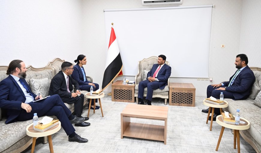 العليمي يبحث مع السفيرة البريطانية تطورات الأوضاع ويضع هجوم ميناء المخا في صدارة المباحثات