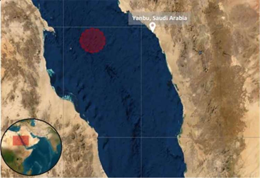 إصابة ناقلة نفط قبالة ينبع واندلاع حريق على متنها.. تفاصيل