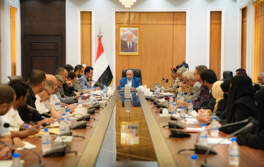 بعد الاستهدافات الأخيرة.. الخنبشي يؤكد تعزيز تأمين المواقع والمنشآت الحيوية في حضرموت