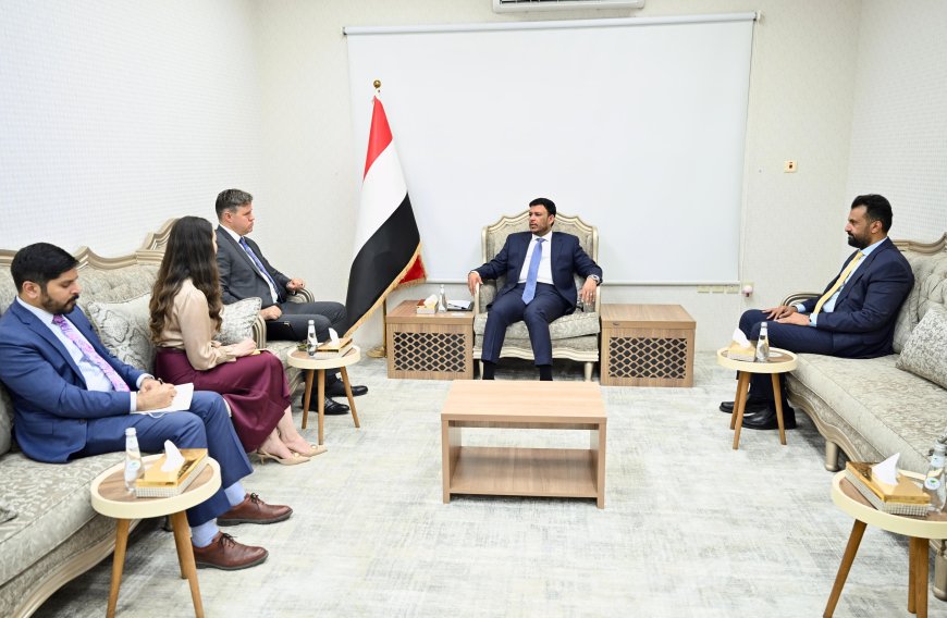 العليمي يضع واشنطن أمام مسؤولية واضحة ويطالب بحماية الموانئ والمطارات اليمنية