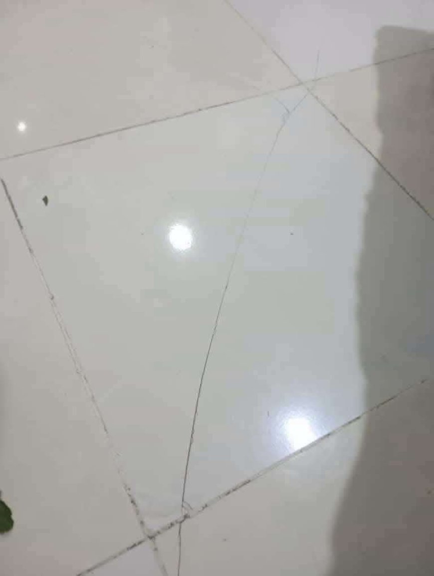 أول صورة لآثار هزة أرضية في عتق