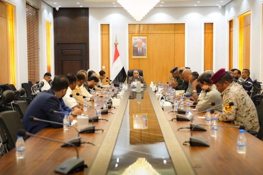 الخنبشي يوجه بتجفيف مسارات التهريب ووقف التدخلات في أعمال المنافذ والجمارك