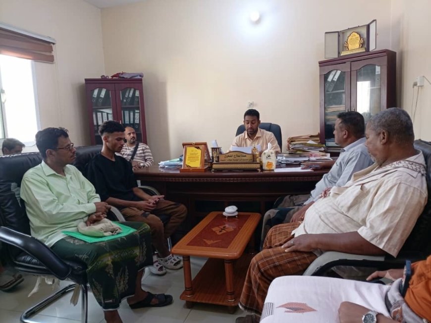 اجتماع بالمكلا يناقش أبرز التحديات أمام فرق الرقابة على الأسواق
