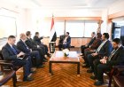 خلال لقائه بالأمين العام للجامعة العربية.. العليمي يفتح ملف الحـ.ـوثيين والتدخلات الإيرانية