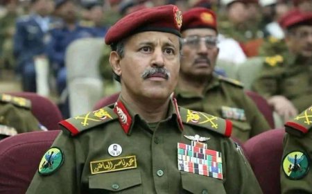 أنباء عن مقتل وزير دفاع الحـ.ـوثيين في غارة غربي تعز