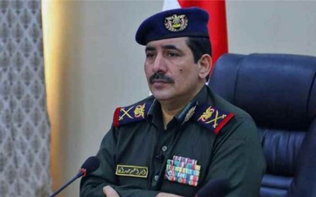 وزير الداخلية: إيران تعمل على عسكرة باب المندب عبر الحـ.ـوثيين