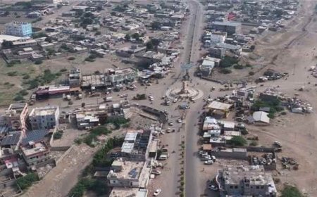 الحديدة.. الحـ.ـوثيون ينهبون منشآت طبية وإغاثية في الخوخة