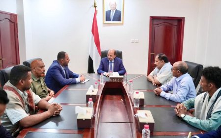خلال لقائه قيادات من الوازعية.. الزنداني يؤكد وقوف الحكومة إلى جانب القوات المسلحة