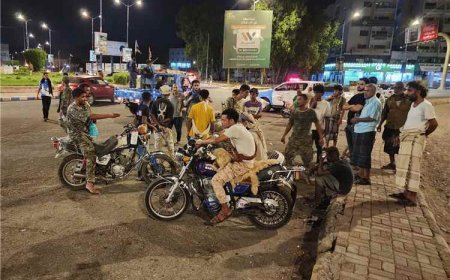 أمن عدن يجدد حملة ضبط الدراجات النارية المخالفة