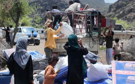 الحكومة: نزوح نحو 160 ألف شخص جراء التصعيد الحـ.ـوثي.. وتعز في الصدارة