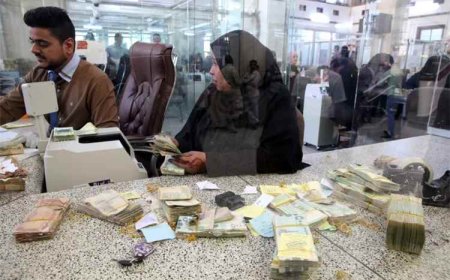 قيادات حـ.ـوثية تسحب أموالها من بنوك صنعاء تمهيدًا لمغادرة العاصمة