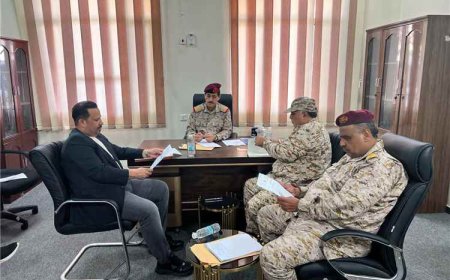 أول ظهور منذ أسابيع.. وزير الدفاع يترأس اجتماعاً بشأن التعبئة العامة