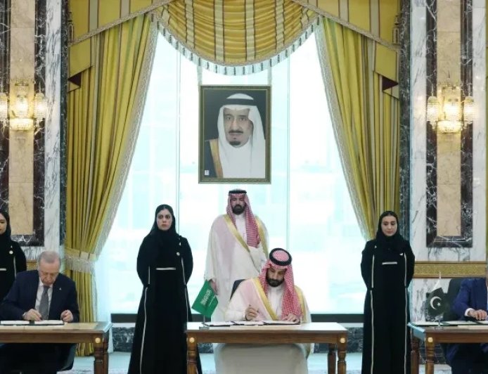 رويترز: السعودية وباكستان وتركيا تنسق عسكرياً للرد على هجمات الحـ.ـوثيين