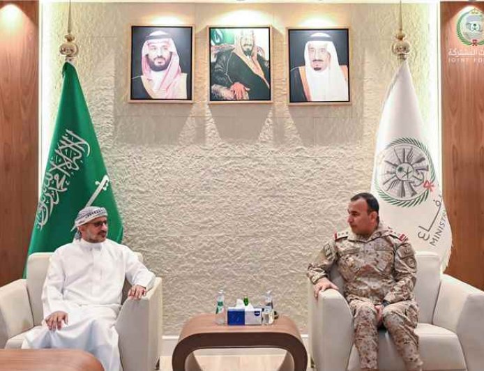 قائد القوات المشتركة يلتقي طارق صالح في الرياض ويبحثان تعزيز الجاهزية العسكري