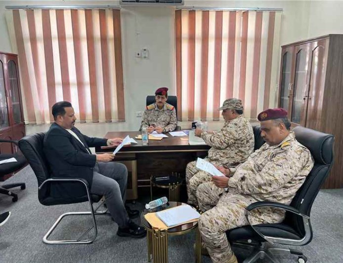 أول ظهور منذ أسابيع.. وزير الدفاع يترأس اجتماعاً بشأن التعبئة العامة