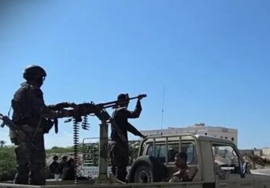 مدفعية الجيش الوطني تكثف ضرباتها على مواقع ميليشيا الحـ.ـوثي جنوب مأرب