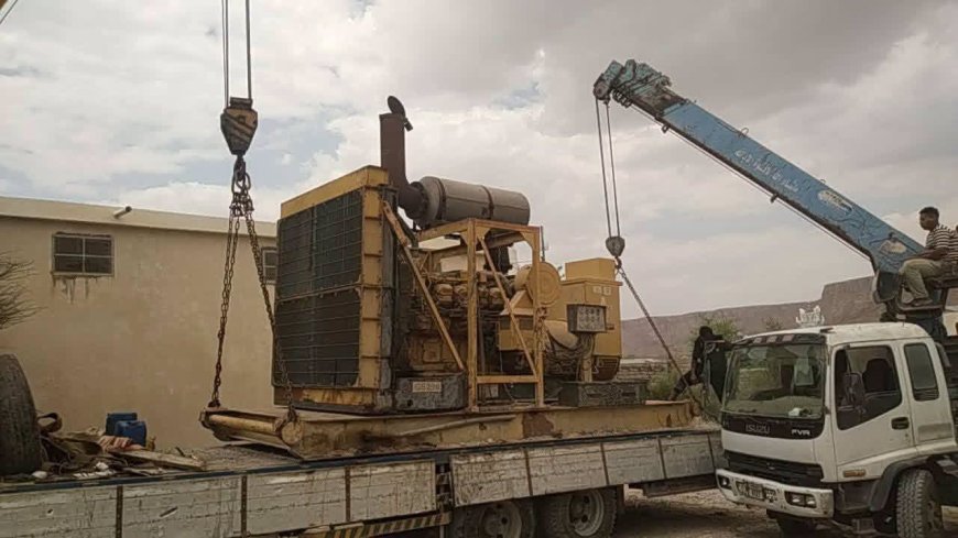 بتوجيهات الخنبشي.. وصول أول مولد كهربائي إلى دوعن لتعزيز الطاقة الإسعافية