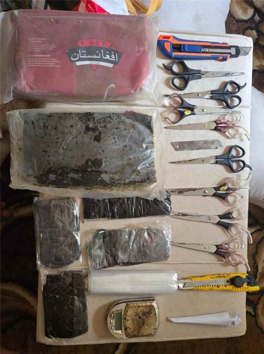 ضبط مروج مخدرات بحوزته نحو كيلوغرامين من الحشيش في المكلا