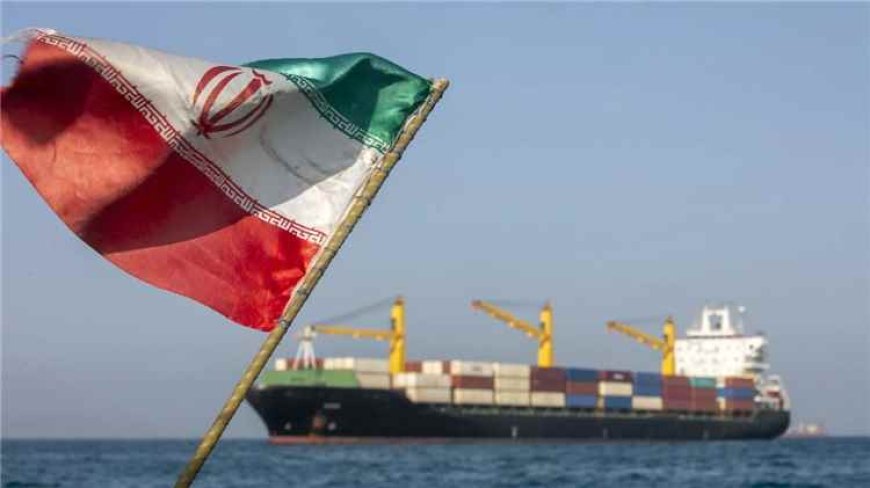 الجيش الأمريكي يدمر زورقين إيرانيين بعد محاولة سرقة طائرة مسيرة في مضيق هرمز