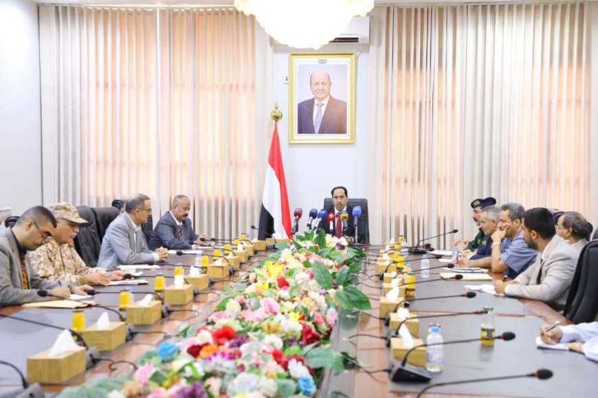 بتوجيهات العليمي.. لجنة دعم الجبهات تبدأ أعمالها من عدن