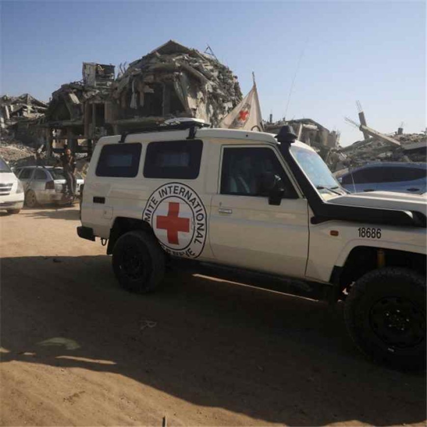 الصليب الأحمر ينفي تقارير عن انتشال أعداد محددة من جثامين قتلى في اليمن