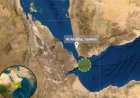 انفجارات قرب ناقلة نفط جنوب المخا وتحذير للسفن