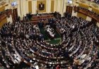 البرلمان المصري يناقش تفويض السيسي بإرسال قوات إلى السعودية لمواجهة الحـ.ـوثيين