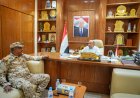 الخنبشي يتابع إجراءات تنظيم القوى البشرية الأمنية في وادي وصحراء حضرموت حضرموت