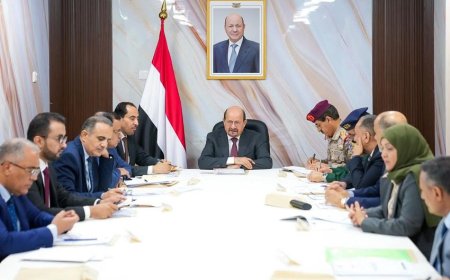 الزنداني يعلنها من عدن: هذه حكومة خنادق ومستعدون للوجود إلى جانب المقاتلين