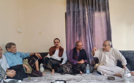 باقديم وقيادات من مؤتمر حضرموت الجامع يزورون القامة الإعلامية سالم العبد
