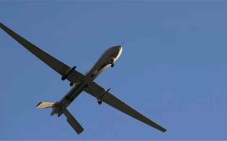 الدفاعات الجوية تسقط مسيّرات حـ.ـوثية في أجواء عدن